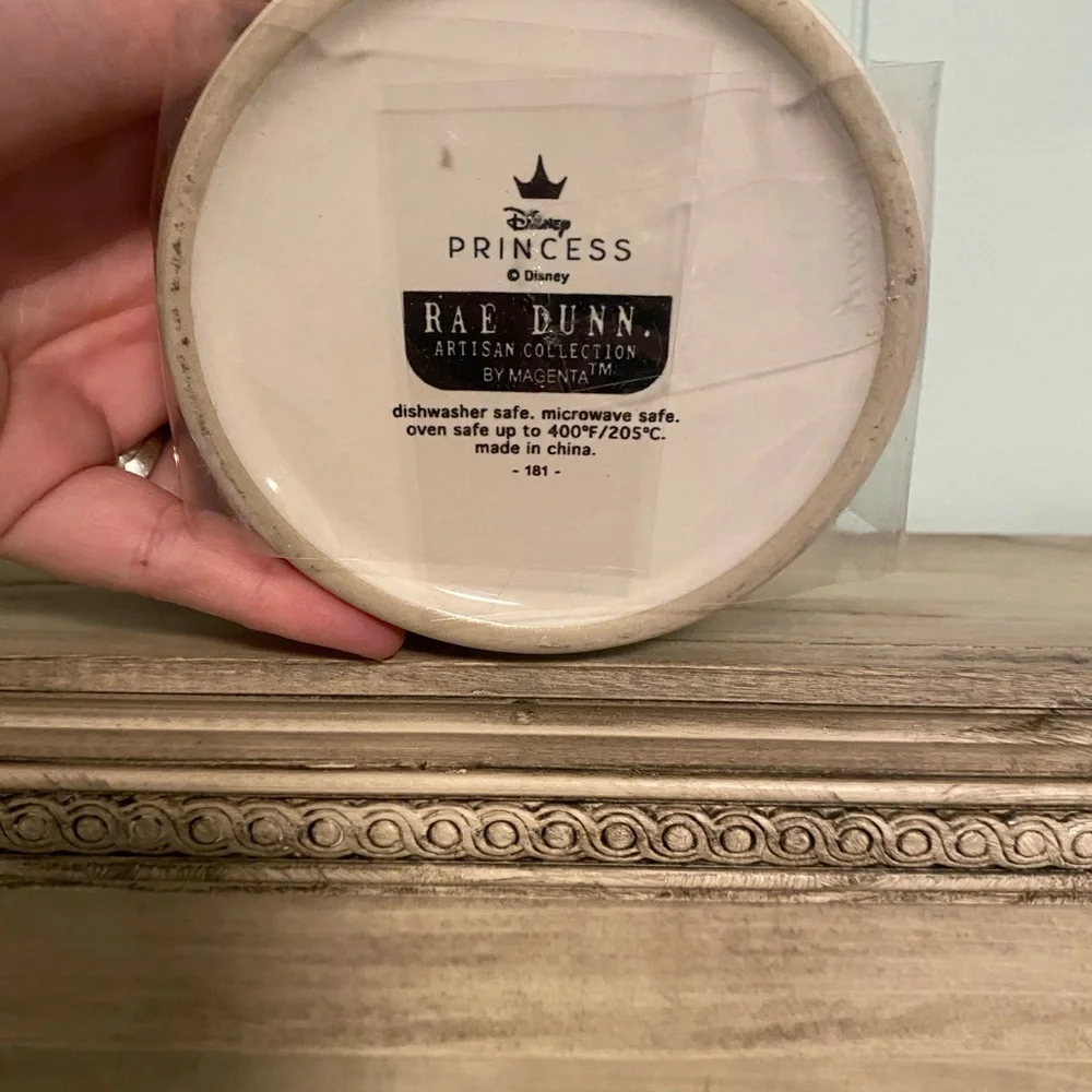 NWT Rae Dunn Disney Princess Dish with Cover - Picture 6 of 6